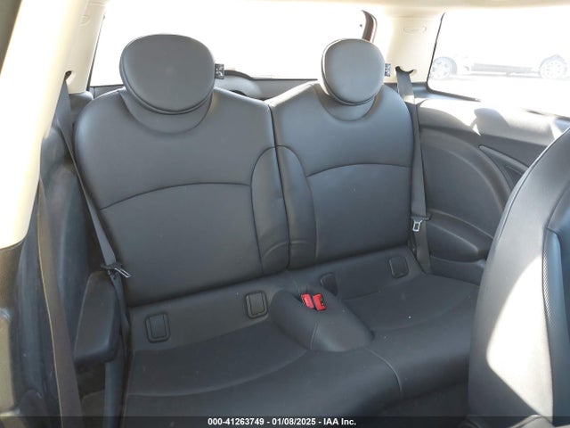 2012 MINI COOPER WMWSU3C52CT540682 Photo 7