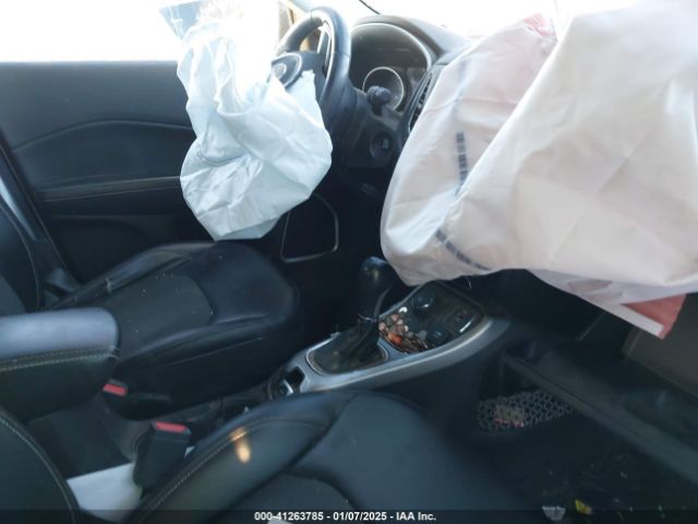 3C4NJDBB3HT660234 Jeep New Compass Latitude 4x4