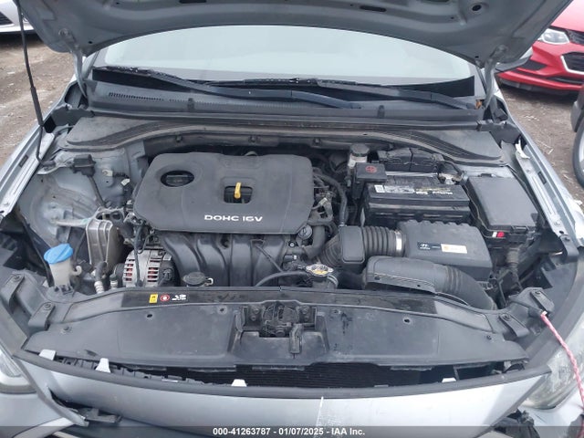 Hyundai ELANTRA SE 2017 5NPD74LF4HH169764 Image 10