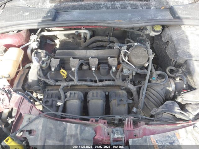 1FADP3K2XFL383438 Ford FOCUS SE