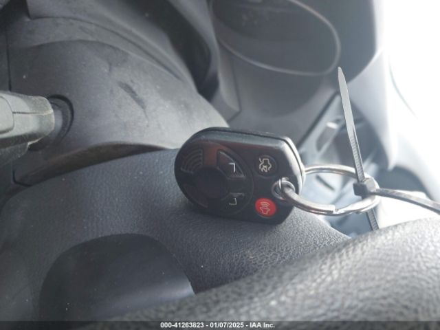 1FADP3K2XFL383438 Ford FOCUS SE