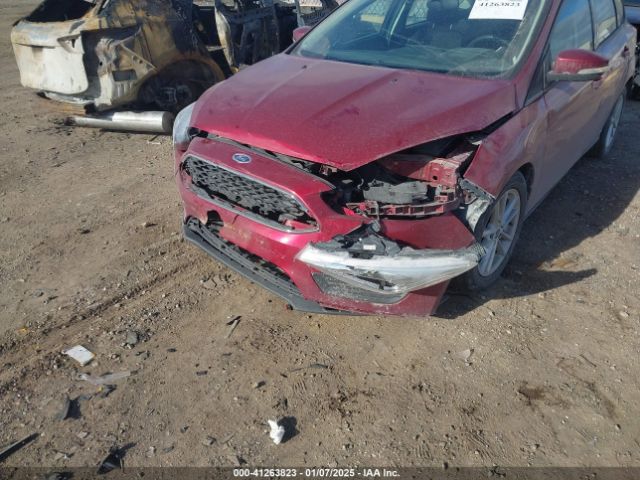 1FADP3K2XFL383438 Ford FOCUS SE