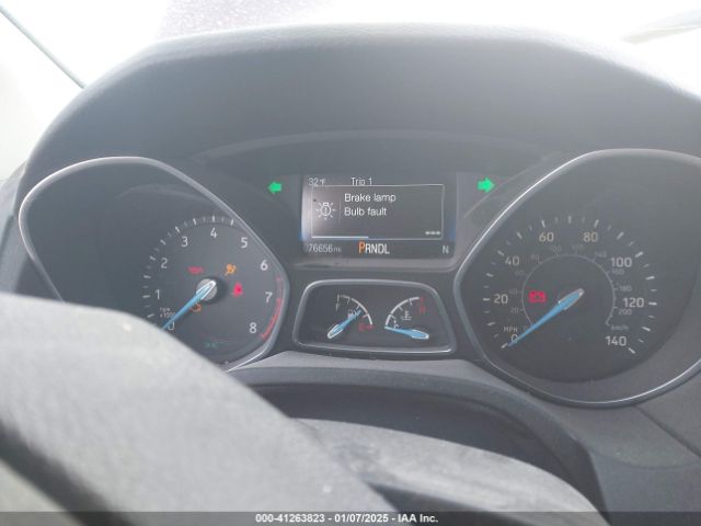 1FADP3K2XFL383438 Ford FOCUS SE