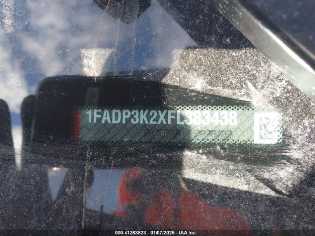1FADP3K2XFL383438 Ford FOCUS SE