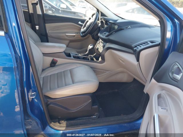 1FMCU0HD6KUC30965 Ford ESCAPE SEL