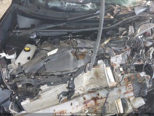 2T3BFREV1HW671197 Toyota RAV4 LE
