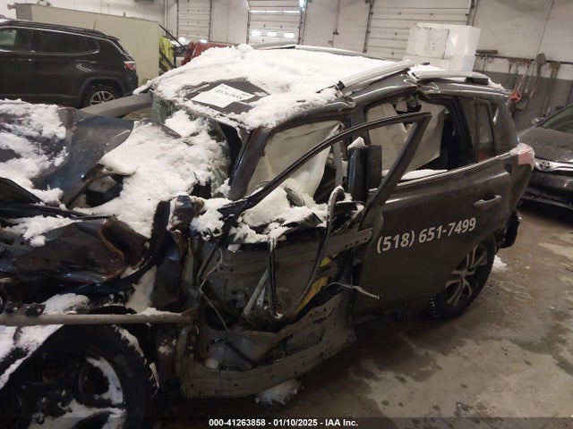 2T3BFREV1HW671197 Toyota RAV4 LE