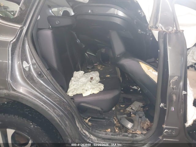 2T3BFREV1HW671197 Toyota RAV4 LE