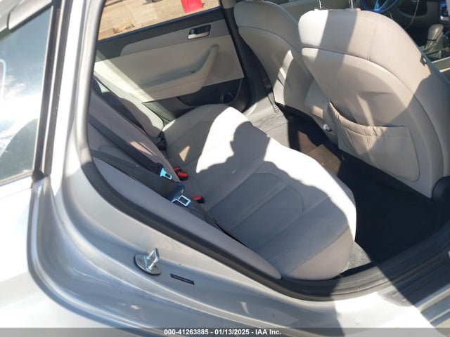 5NPE24AF1JH642449 Hyundai SONATA SE