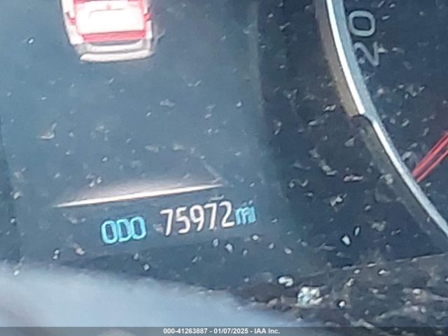 2T3H1RFV2KW037427 Toyota RAV4 LE