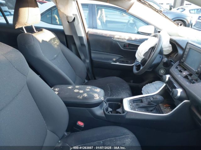2T3H1RFV2KW037427 Toyota RAV4 LE