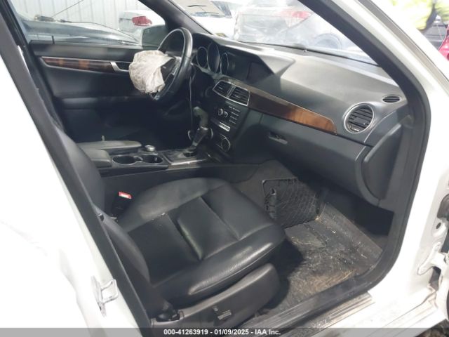 WDDGF4HB8EA966727 Mercedes-Benz C 250 Luxury/sport