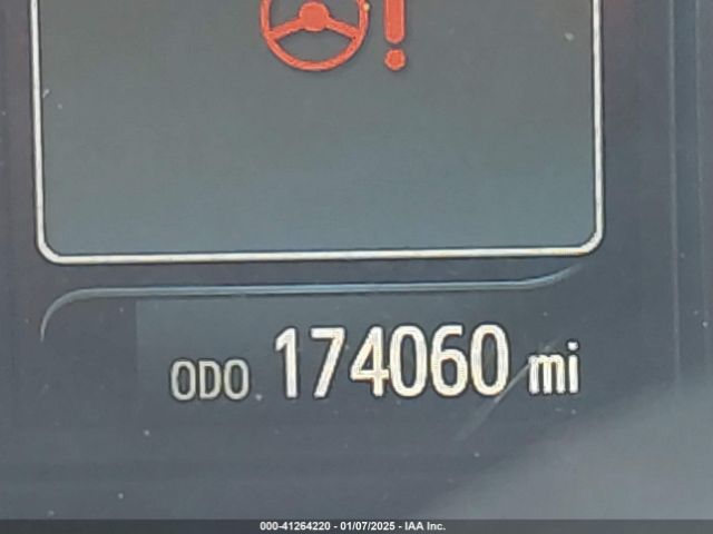 5TDYK3DC2GS731121 Toyota Sienna Xle 8 Passenger