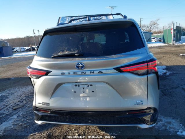 5TDXSKFC7MS027124 Toyota Sienna Xse