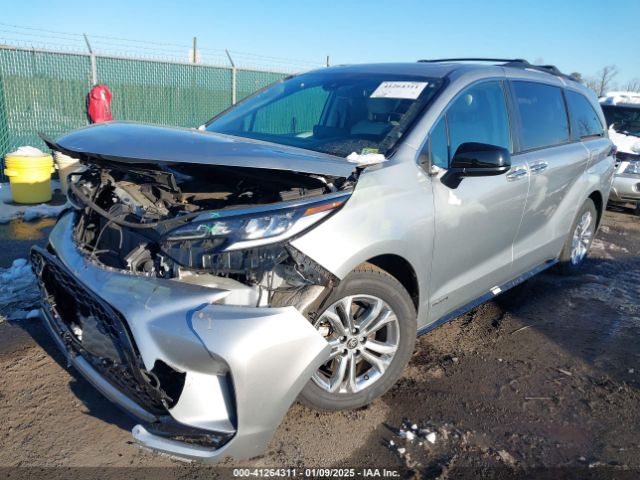 5TDXSKFC7MS027124 Toyota Sienna Xse
