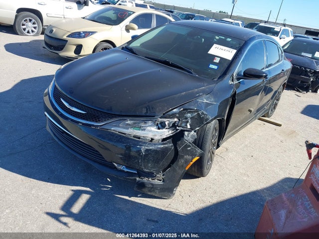 Chrysler 200 Limited 2015 1C3CCCAB6FN575404 Image 2
