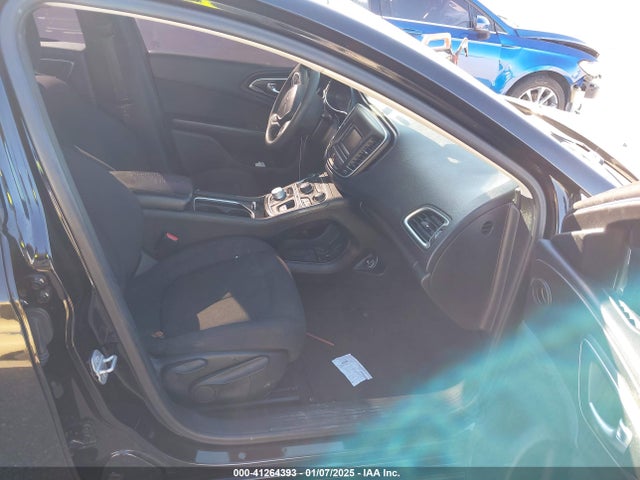 Chrysler 200 Limited 2015 1C3CCCAB6FN575404 Image 5