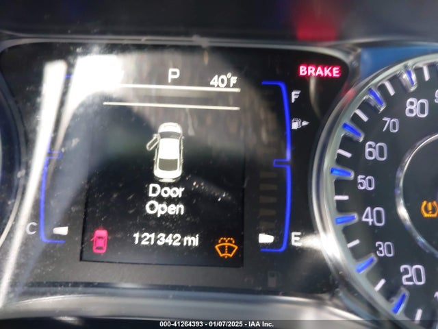 Chrysler 200 Limited 2015 1C3CCCAB6FN575404 Image 7
