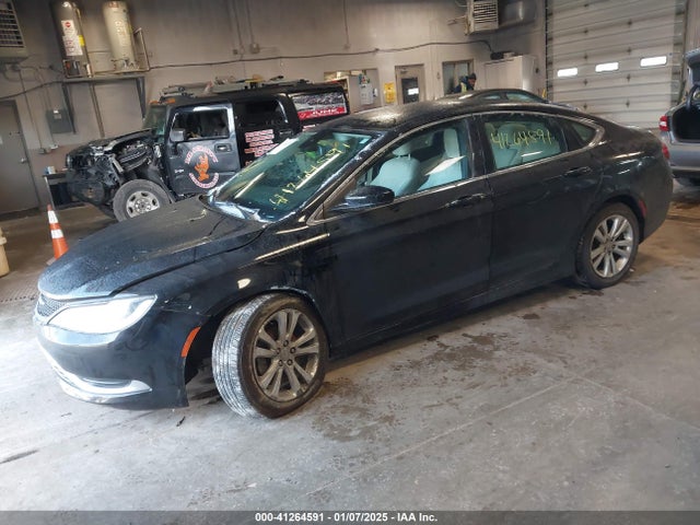 Chrysler 200 Limited 2015 1C3CCCAB5FN638069 Image 2