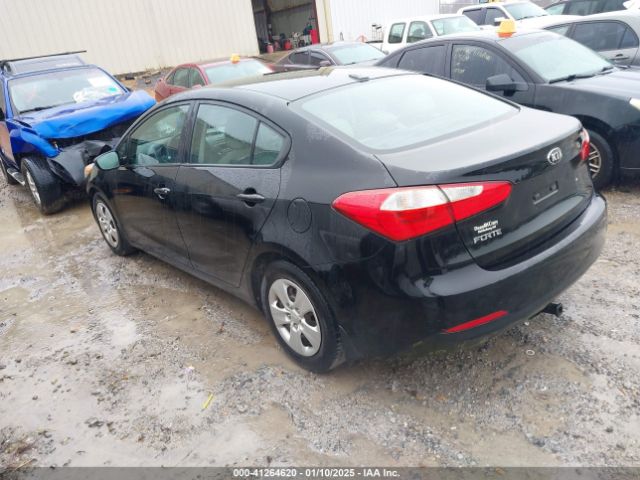 KNAFK4A64F5330201 KIA FORTE LX