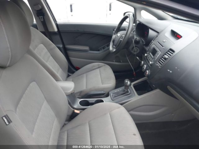 KNAFK4A64F5330201 KIA FORTE LX
