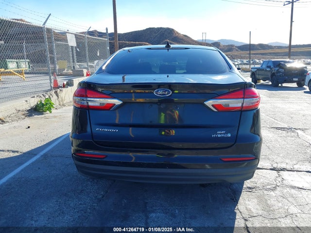 Ford Fusion Hybrid Se 2019 3FA6P0LUXKR261567 Image 17