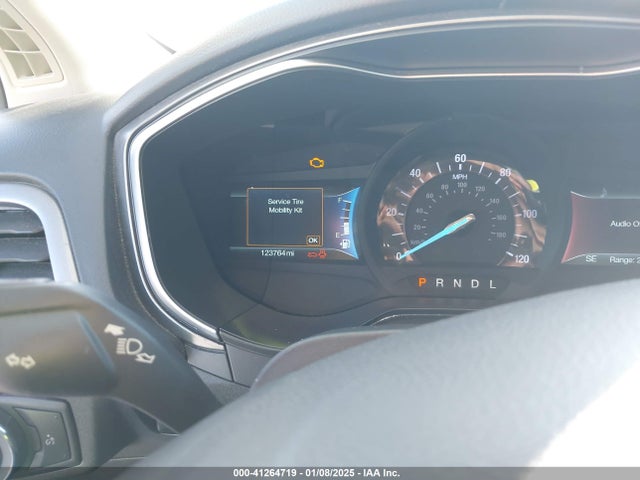 Ford Fusion Hybrid Se 2019 3FA6P0LUXKR261567 Image 7