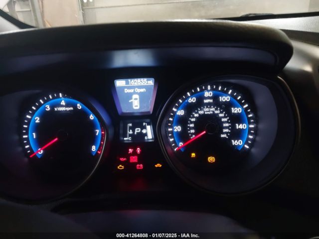 KMHD35LH2EU188717 Hyundai Elantra Gt Base W/blue