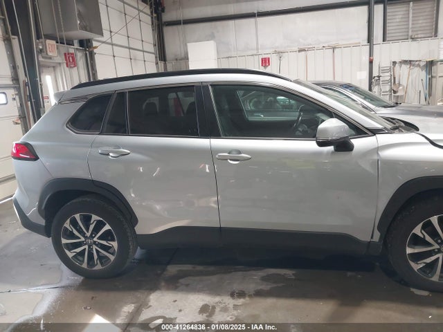 Toyota Corolla Cross Xle 2024 7MUEAAAG0RV077214 Image 14