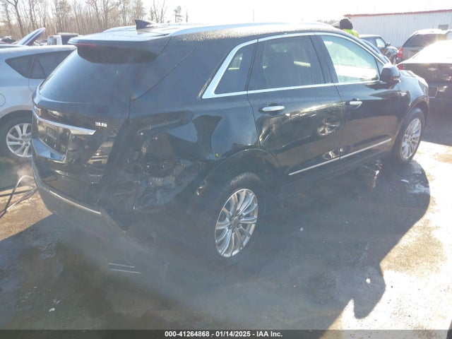 2018 CADILLAC XT5 1GYKNARS4JZ148969 Photo 3
