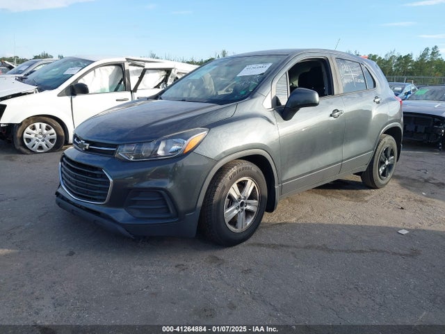 Chevrolet TRAX LS 2019 3GNCJKSB4KL289367 Image 2