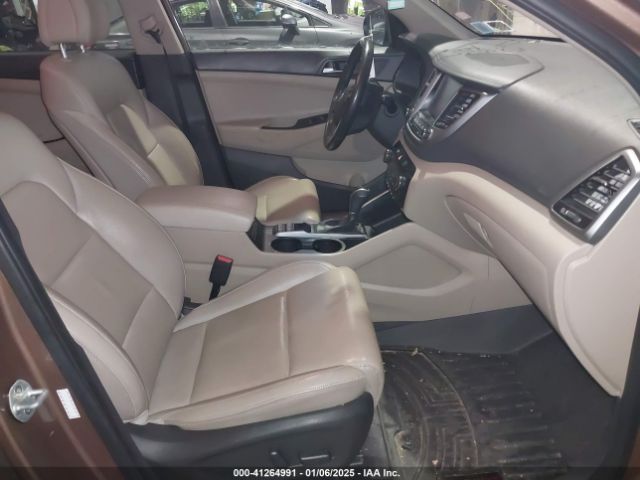 KM8J3CA2XGU182723 Hyundai Tucson Limited