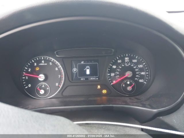 5XYPG4A53HG189177 KIA Sorento 3.3l Lx