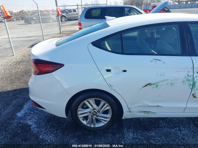Hyundai ELANTRA SEL 2019 5NPD84LF8KH474933 Image 17