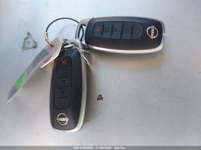 5N1BT3BA7RC686892 Nissan Rogue Sv Fwd