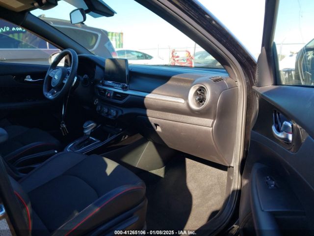 3KPF44AC9ME414549 KIA FORTE GT