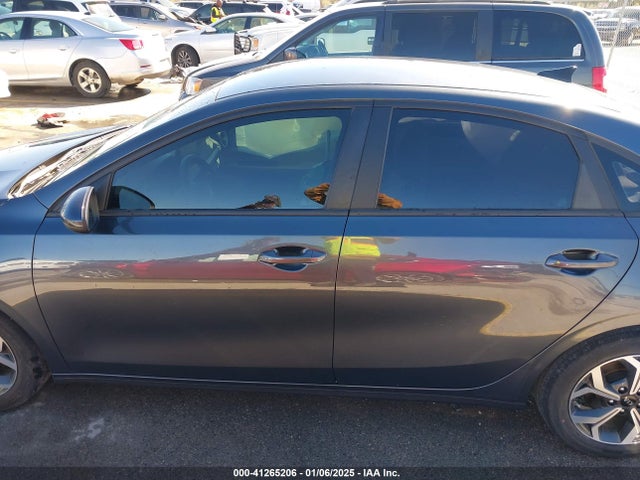 KIA Forte Lxs 2021 3KPF24AD1ME315352 Image 14