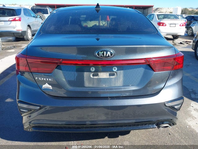 KIA Forte Lxs 2021 3KPF24AD1ME315352 Image 16