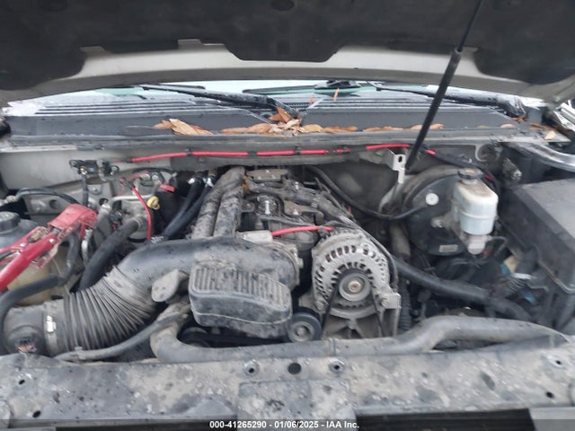 2008 GMC YUKON XL 1GKFC16J18J185998 Photo 9