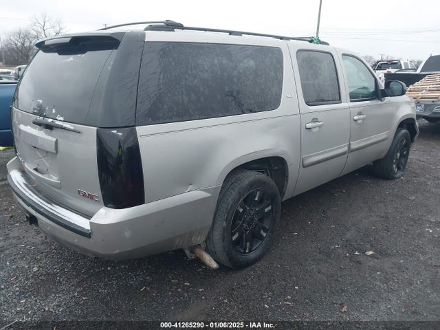 2008 GMC YUKON XL 1GKFC16J18J185998 Photo 3