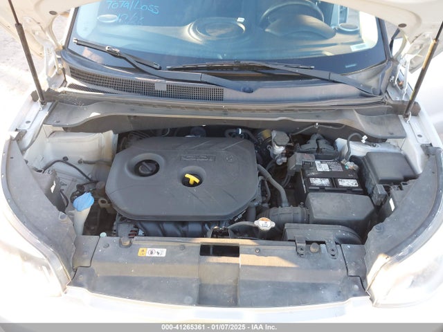 KIA SOUL + 2015 KNDJP3A58F7786691 Image 10