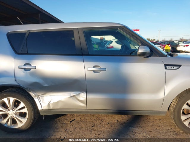 KIA SOUL + 2015 KNDJP3A58F7786691 Image 13