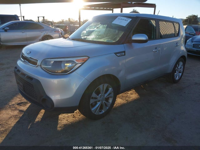 KIA SOUL + 2015 KNDJP3A58F7786691 Image 2