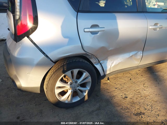 KIA SOUL + 2015 KNDJP3A58F7786691 Image 6