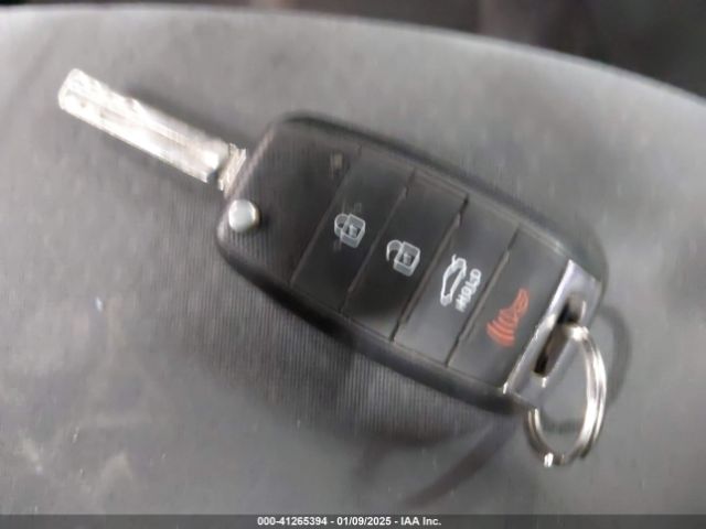 KNAGM4A75F5646956 KIA Optima Lx