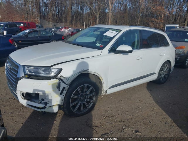 2017 AUDI Q7 WA1LAAF7XHD003300 Photo 1
