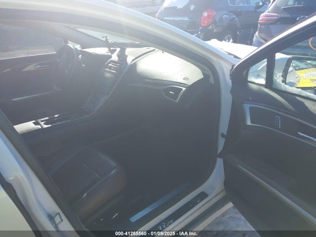 3LN6L2J91FR624002 Lincoln MKZ