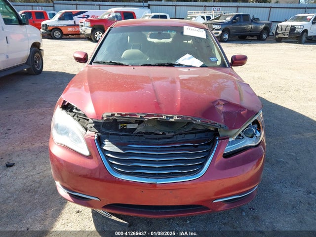 Chrysler 200 Touring 2014 1C3CCBBB7EN153438 Image 6