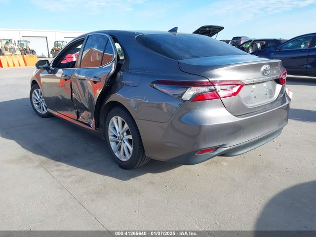 Toyota CAMRY LE 2021 4T1C11AK9MU558570 Image 3