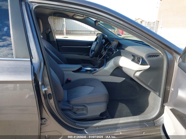 Toyota CAMRY LE 2021 4T1C11AK9MU558570 Image 5